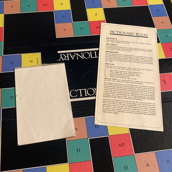 1985 Vintage Pictionary Board game - Picture 5 of 7